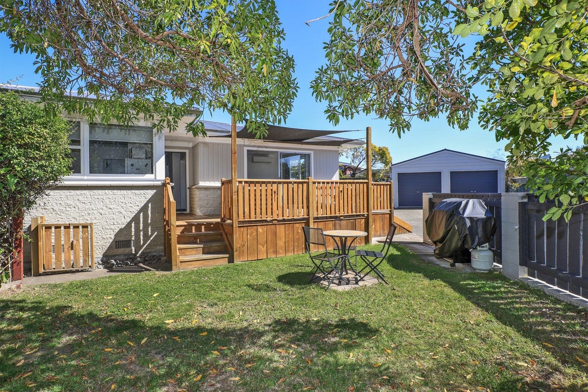 6 Porritt Place, Tamatea, Napier, Hawke's Bay - Carousel 1