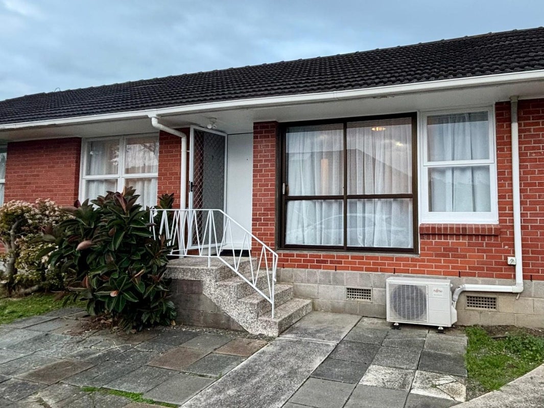 2/15 Brook Street, Milford, Auckland - Carousel 12