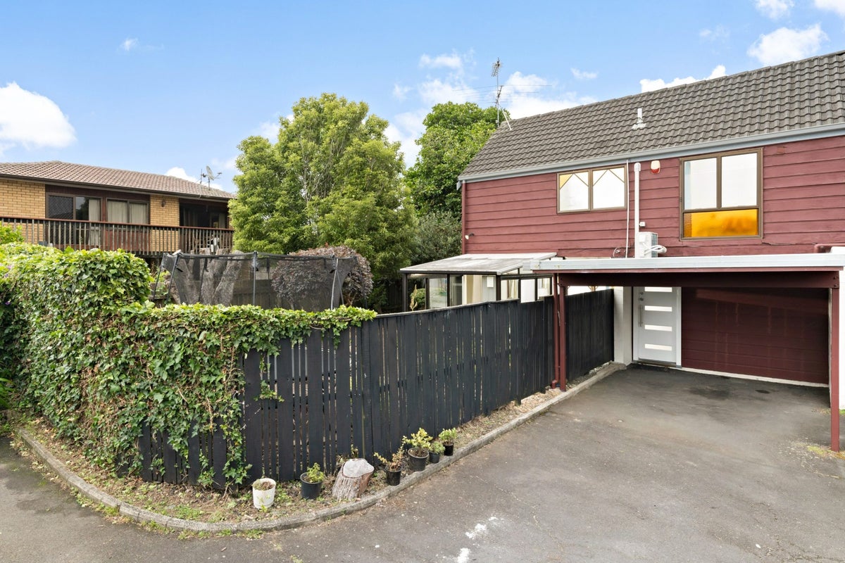 5/8 King George Avenue, Epsom, Auckland - Carousel 1
