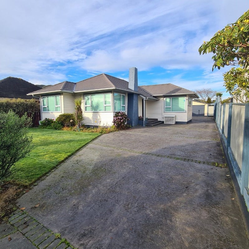 39 Fairfield Avenue, Fairfield, Lower Hutt - Carousel 1