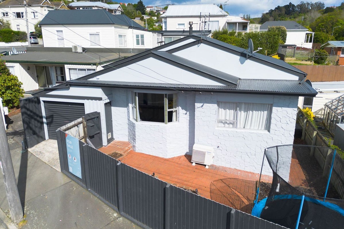 394 South Road, Caversham, Dunedin - Carousel 2