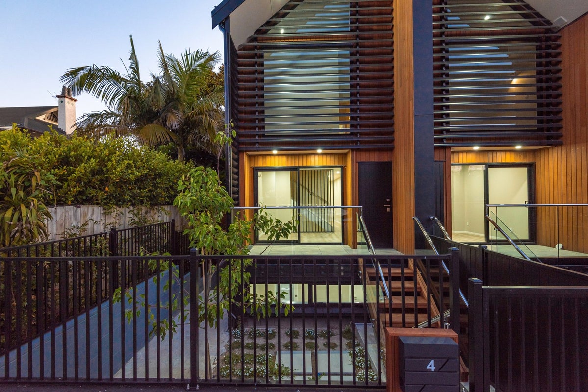 9/20 Fairview Road, Mount Eden, Auckland - Carousel 2