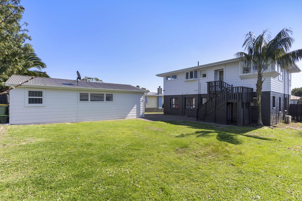5 Brentford Place, Manurewa, Auckland - Carousel 2