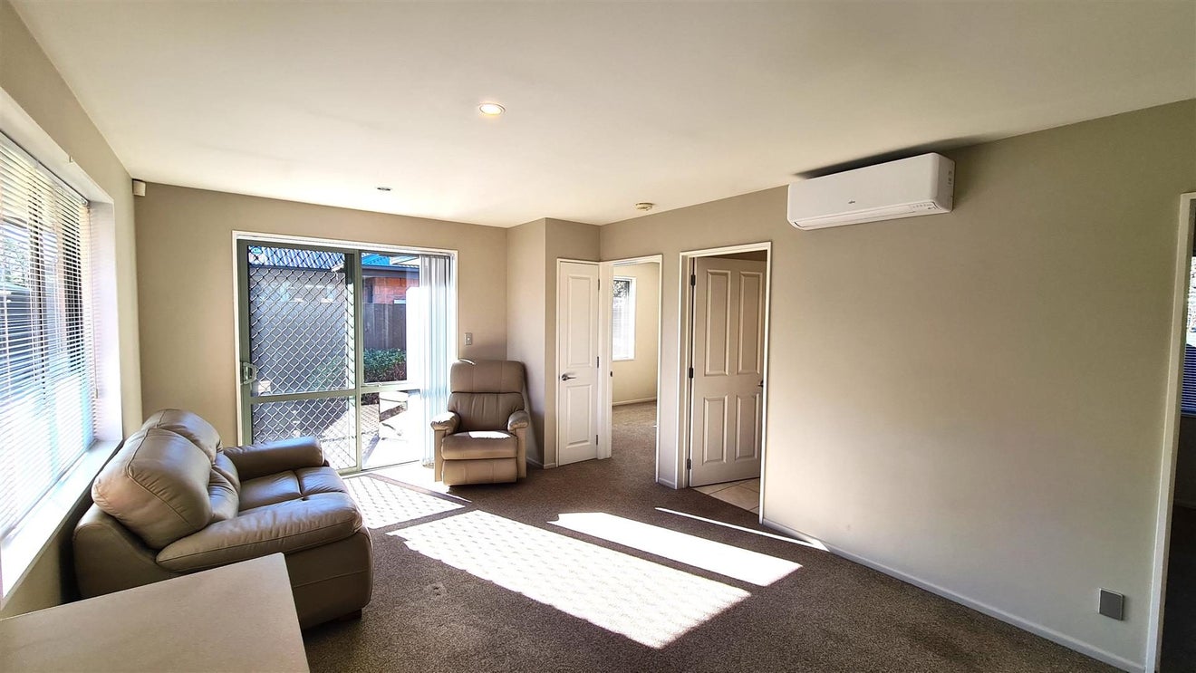 1/31 Neill Street, Hornby, Christchurch - Carousel 2