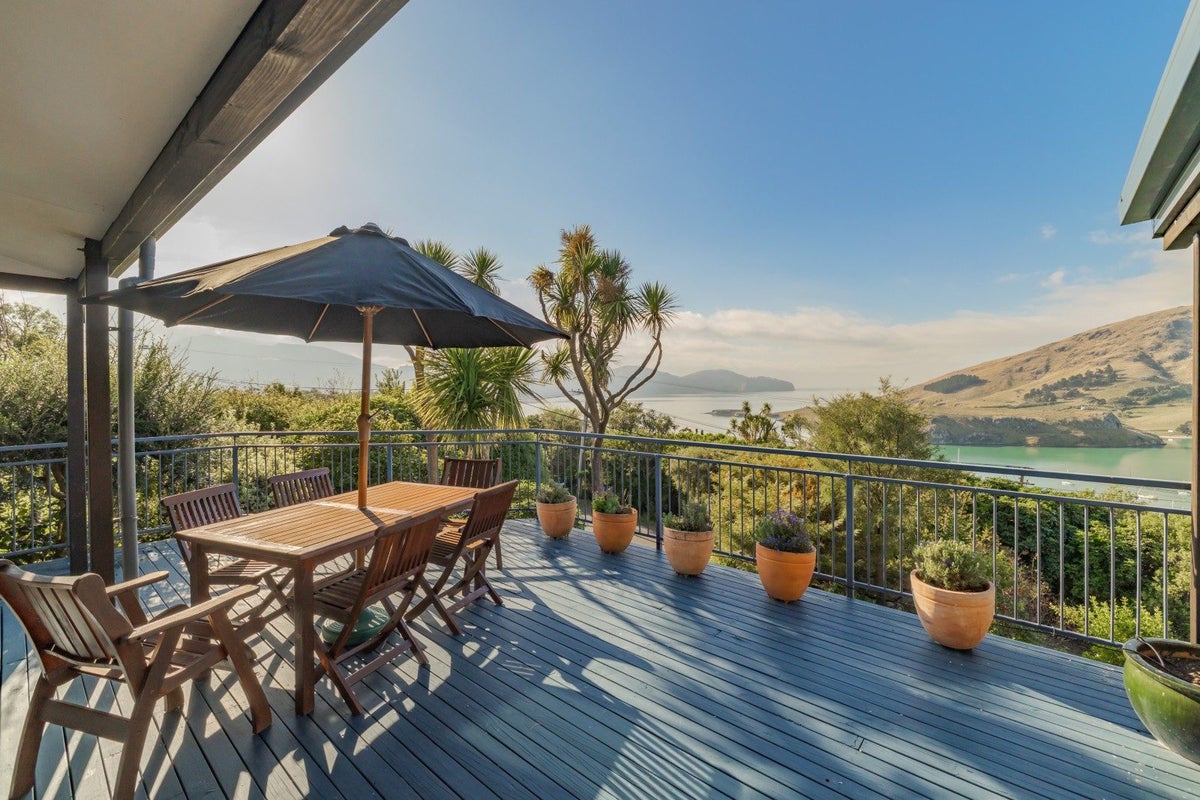 17 Te Ra Crescent, Diamond Harbour, Diamond Harbour - Carousel 2