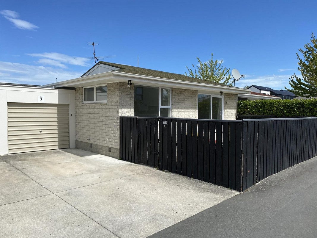2/230 Springfield Road, St Albans, Christchurch - Carousel 1