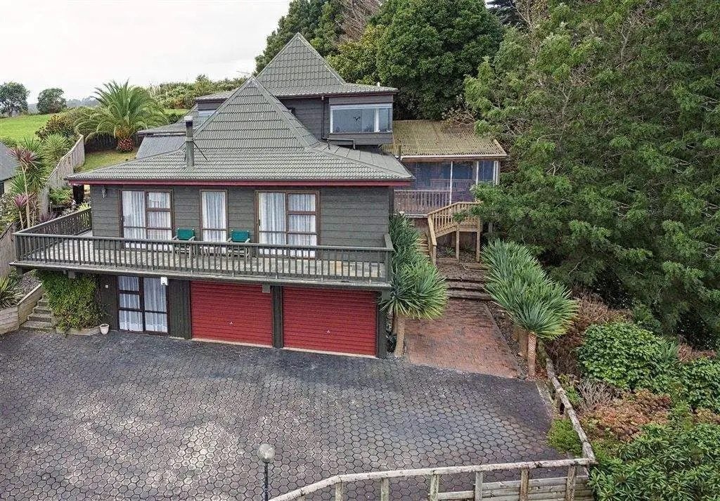 9 Margan Place, Red Hill, Papakura - Carousel 1