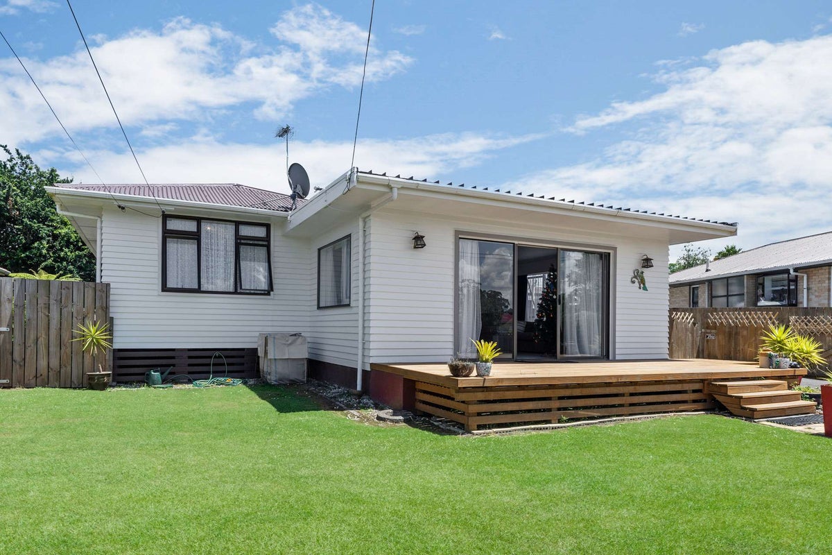 13 Bailey Street, Huntly, Huntly - Carousel 1