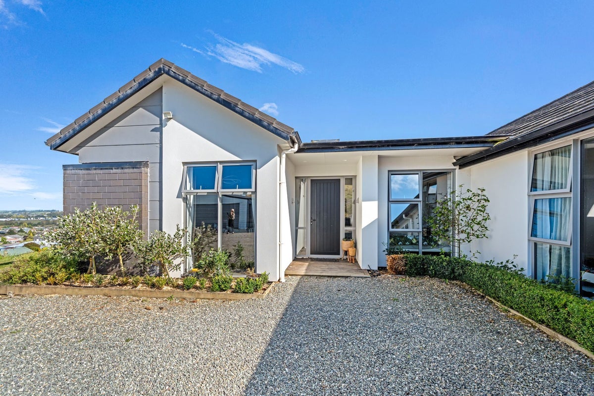 21 Talbot Street, East Gore, Gore - Carousel 2