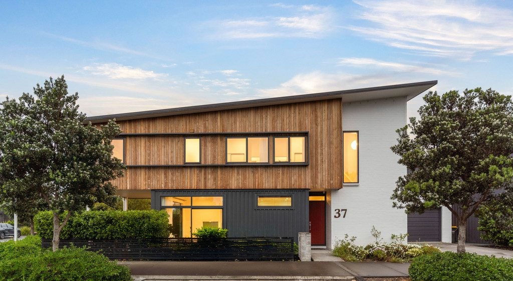 37 Wallace Road, Hobsonville, Auckland - Carousel 1