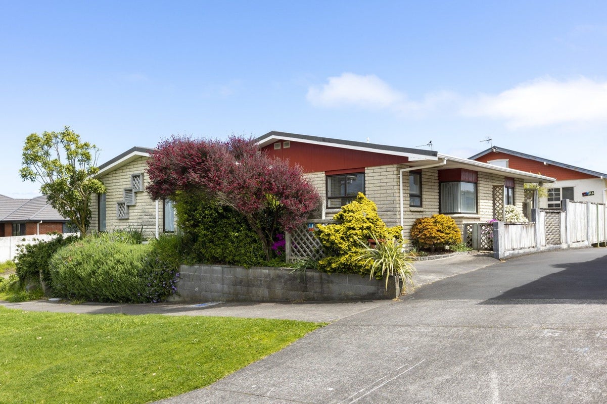 14 Sackville Street, Fitzroy, New Plymouth - Carousel 2