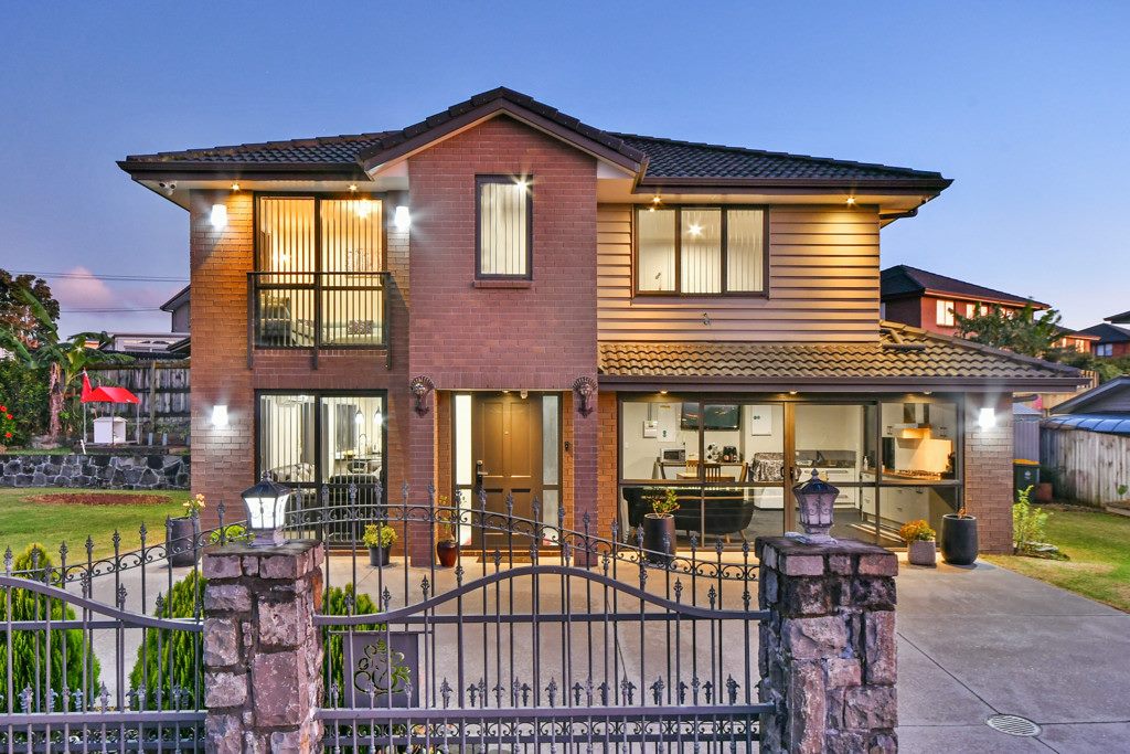 608B Massey Road, Mangere, Auckland - Carousel 1
