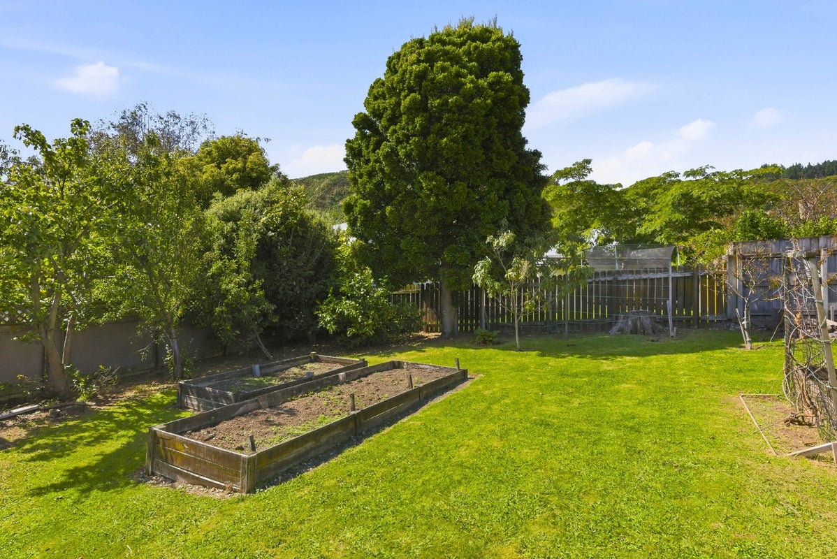 42 Hinemoa Street, Paraparaumu, Paraparaumu - Carousel 3