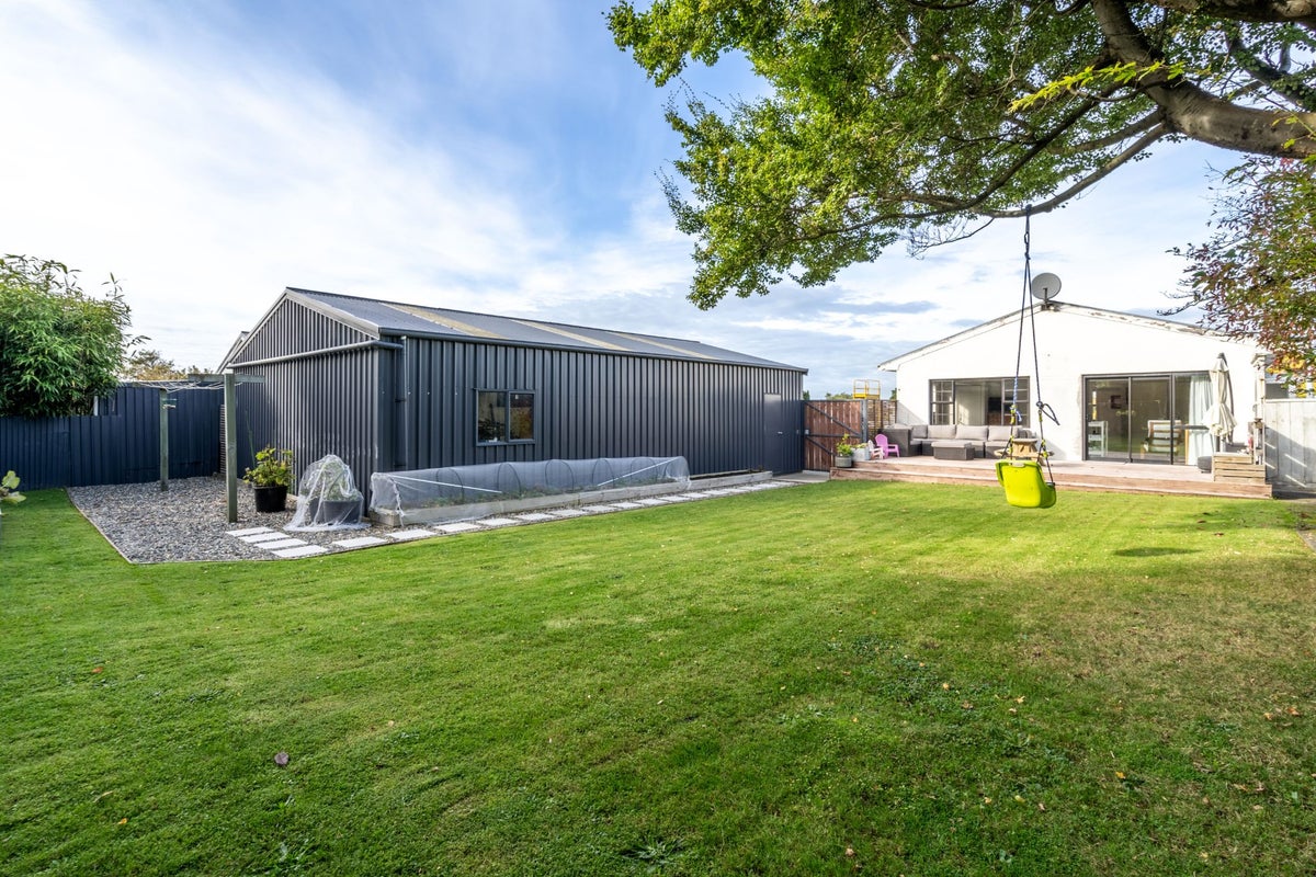62 John Street, Strathern, Invercargill - Carousel 2