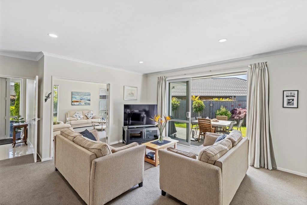 15 Armour Place, Halswell, Christchurch - Carousel 2
