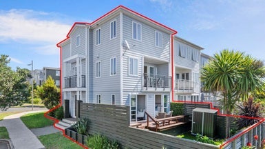 92 Arrowsmith Drive, Flat Bush, Auckland - Carousel 1