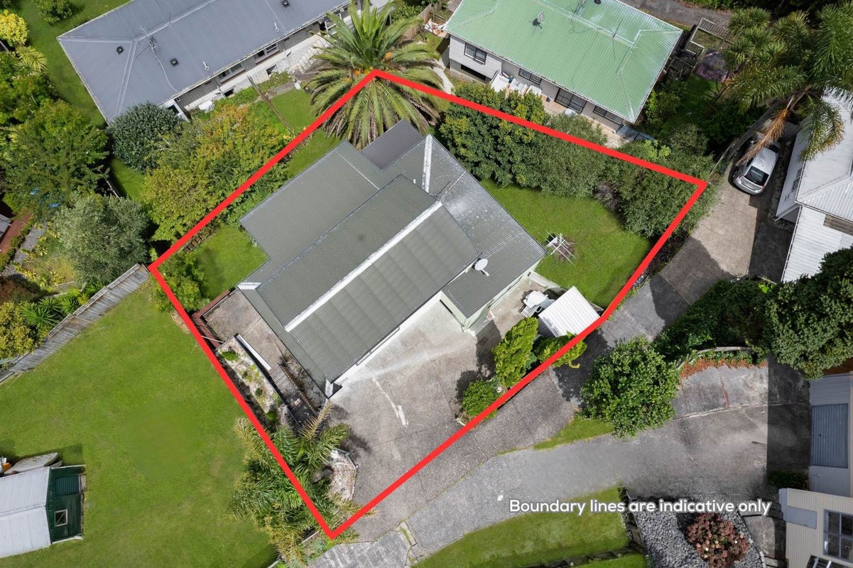 75 Girrahween Drive, Totara Vale, Auckland - Carousel 2