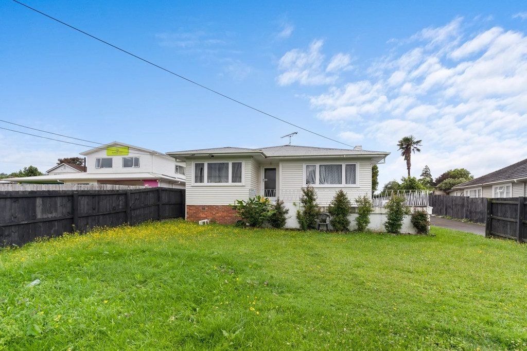 47 Mahia Road, Manurewa, Auckland - Carousel 2