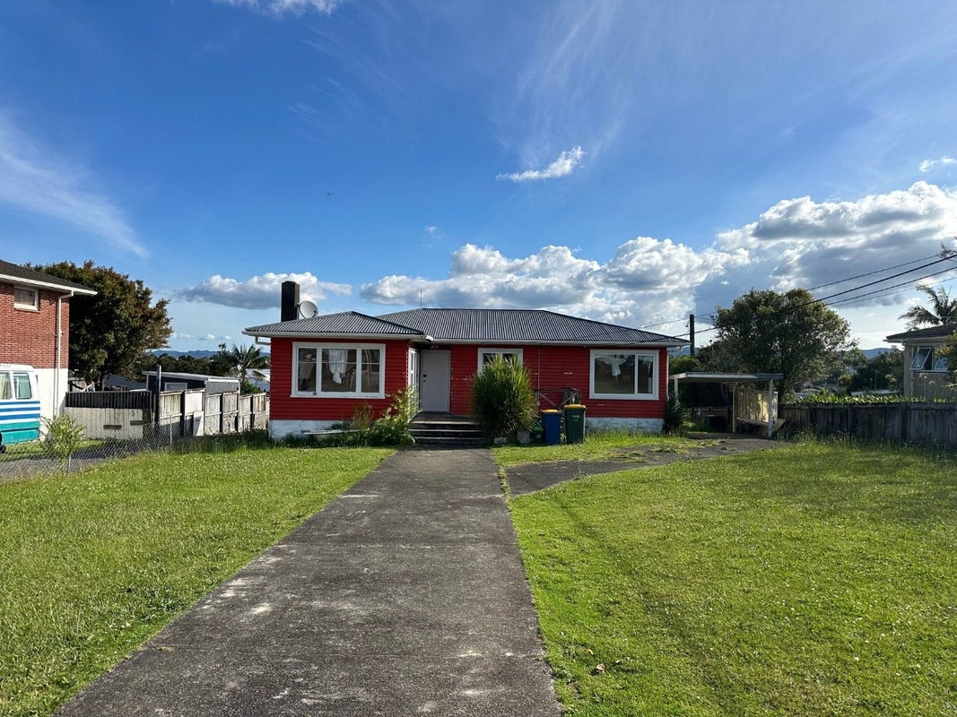 105 Royal Road, Massey, Auckland - Carousel 1