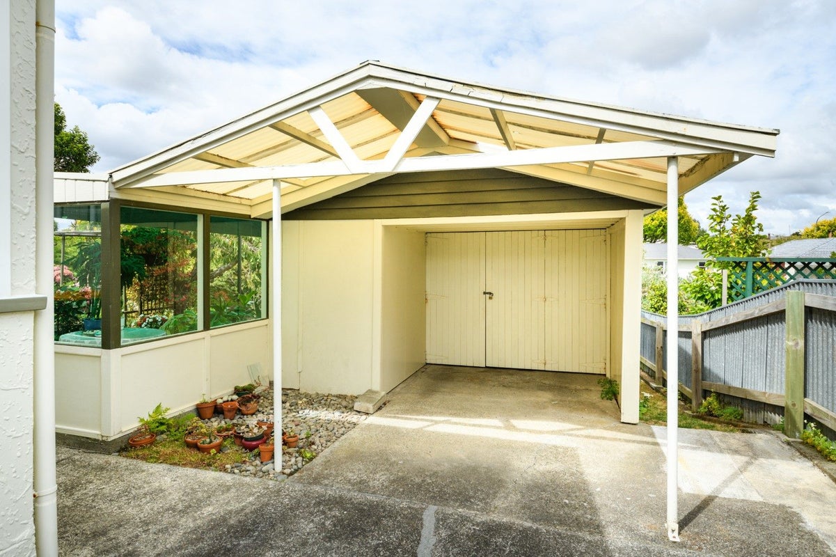 7 Epsom Road, Hokowhitu, Palmerston North - Carousel 13