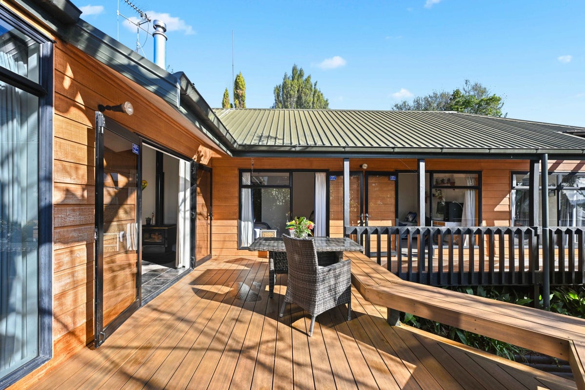 28 Church Road, Pukete, Hamilton - Carousel 1