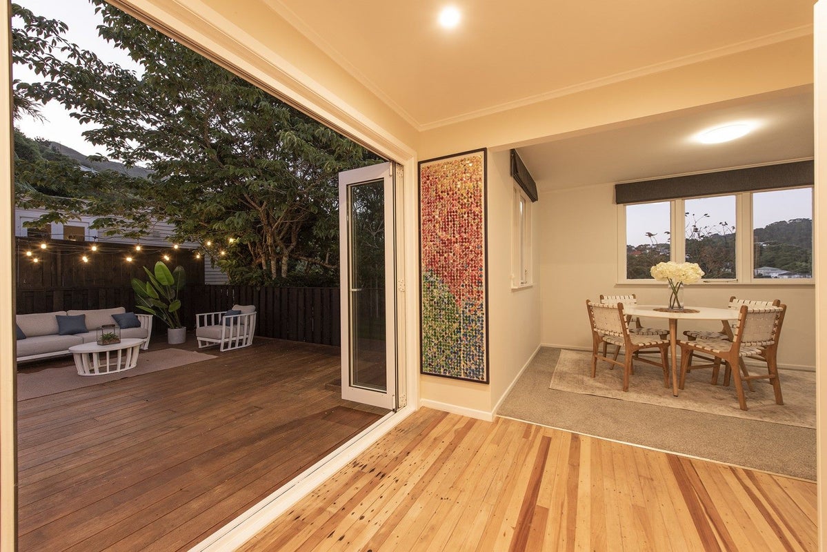 30 Hathaway Avenue, Karori, Wellington - Carousel 2