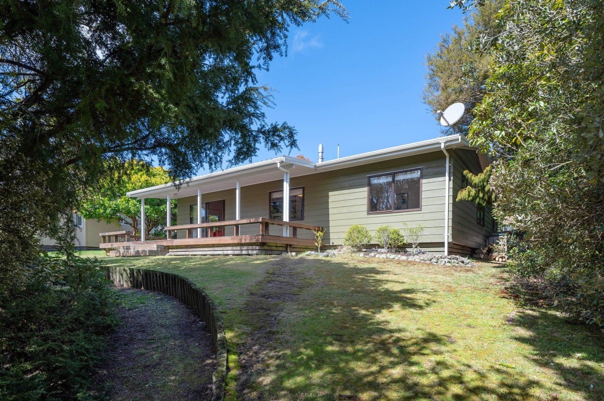 66 Kinloch Road, Kinloch, Taupo - Carousel 1