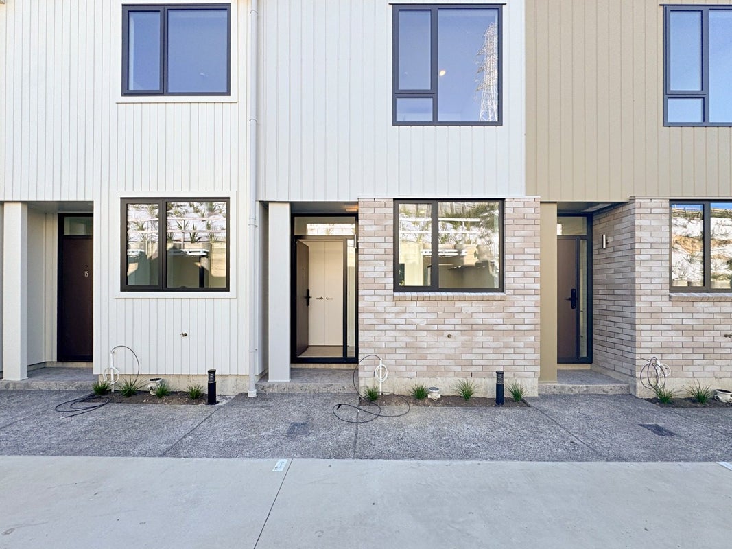 19 Ara Paiwhenua, Tawa, Wellington - Carousel 22