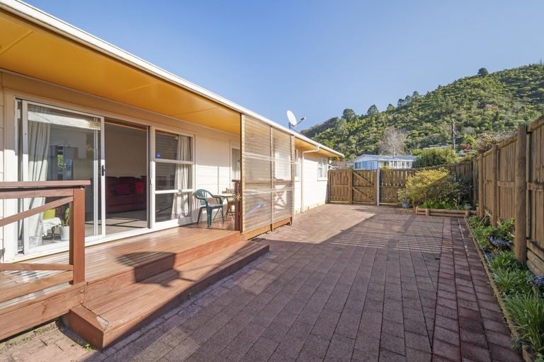 25 Matuku Street, Selwyn Heights, Rotorua - Carousel 2