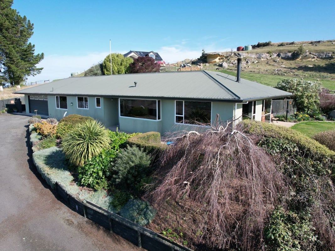 51 Browns Road, Alma - Carousel 28