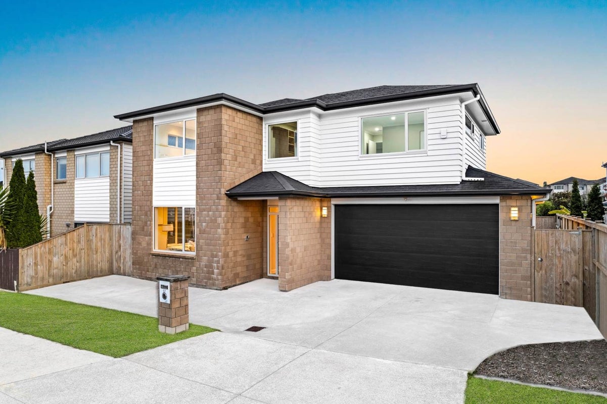 57 Kerrykeel Drive, Flat Bush, Auckland - Carousel 1