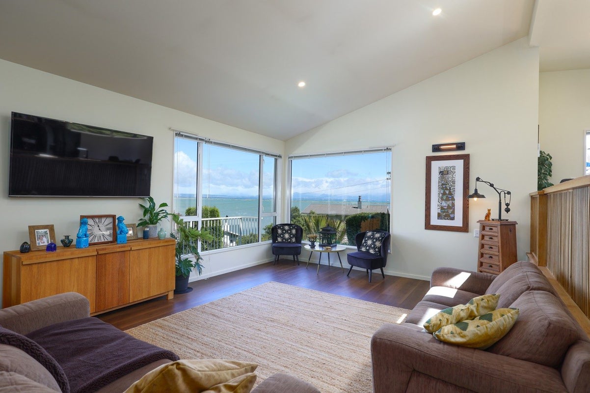 1 Sybil Way, Marybank, Nelson - Carousel 1