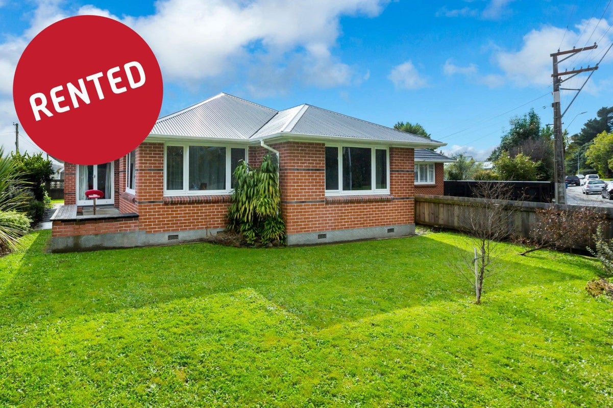 971 Fergusson Drive, Ebdentown, Upper Hutt - Carousel 1