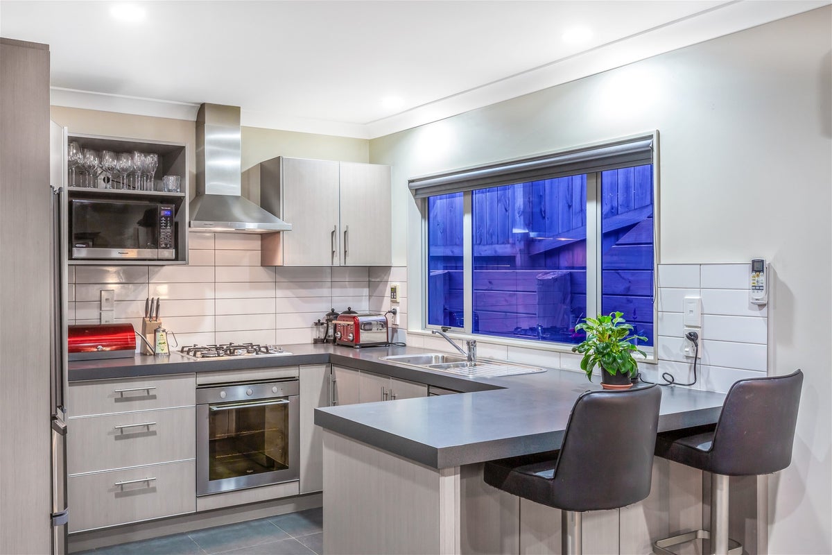 53 Staithes Drive North, Whitby, Porirua - Carousel 2