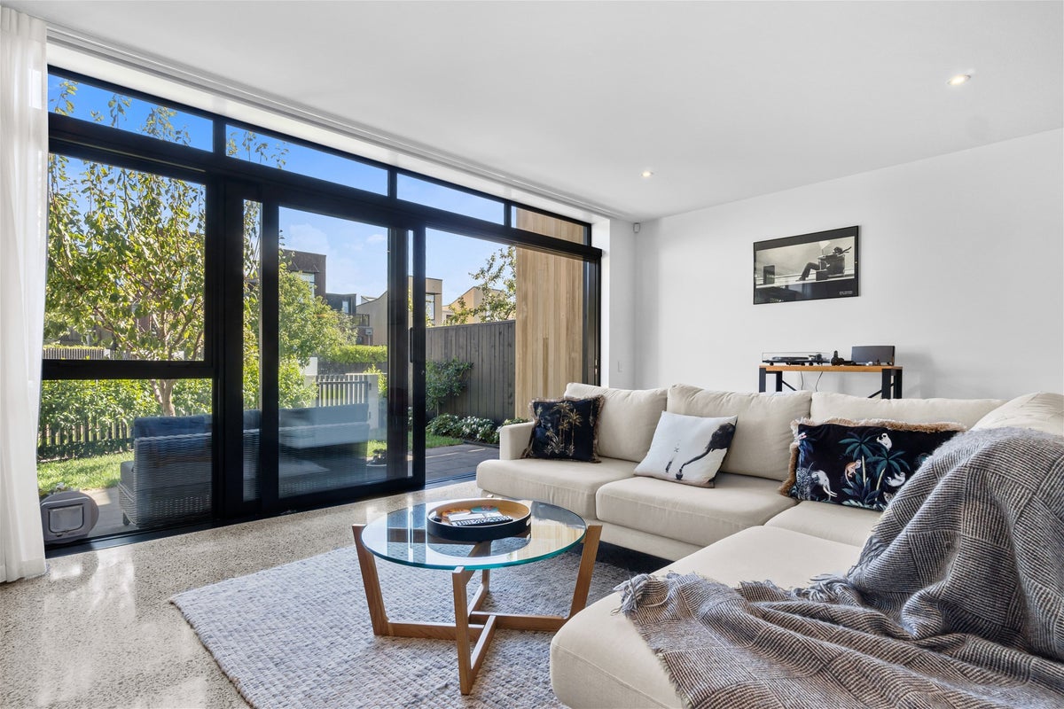27 Isitt Road, Hobsonville, Auckland - Carousel 2