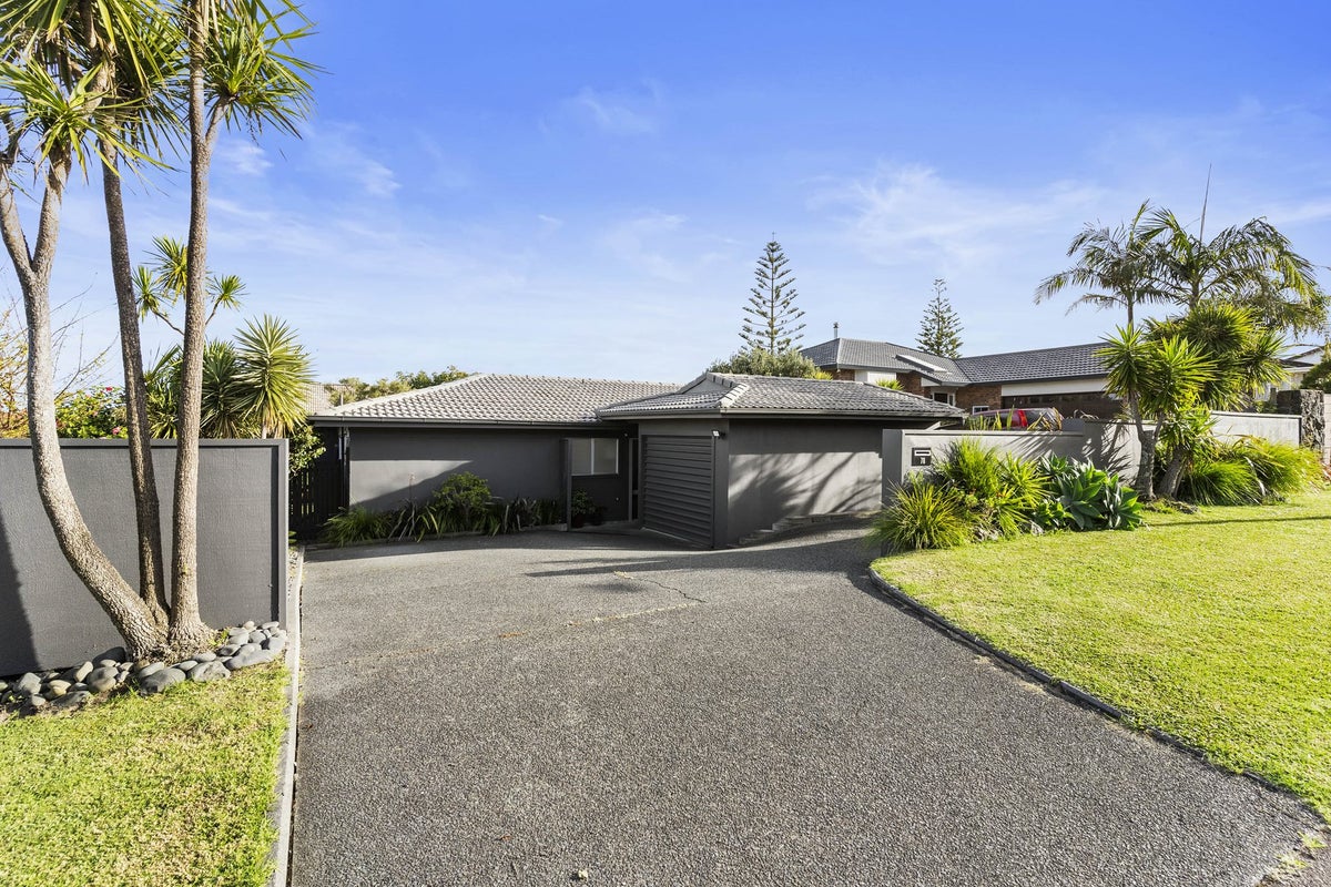 78 Pacific Parade, Army Bay, Whangaparaoa - Carousel 26