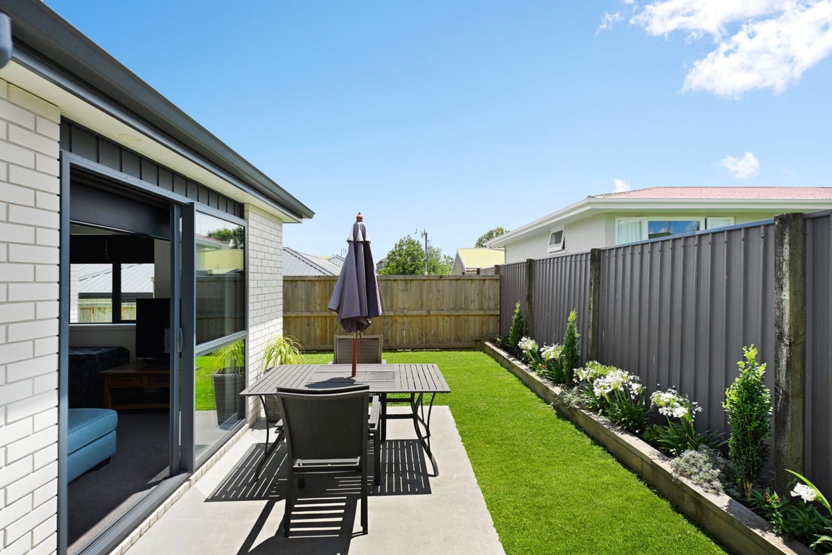 3/21 Gibson Road, Dinsdale, Hamilton - Carousel 11
