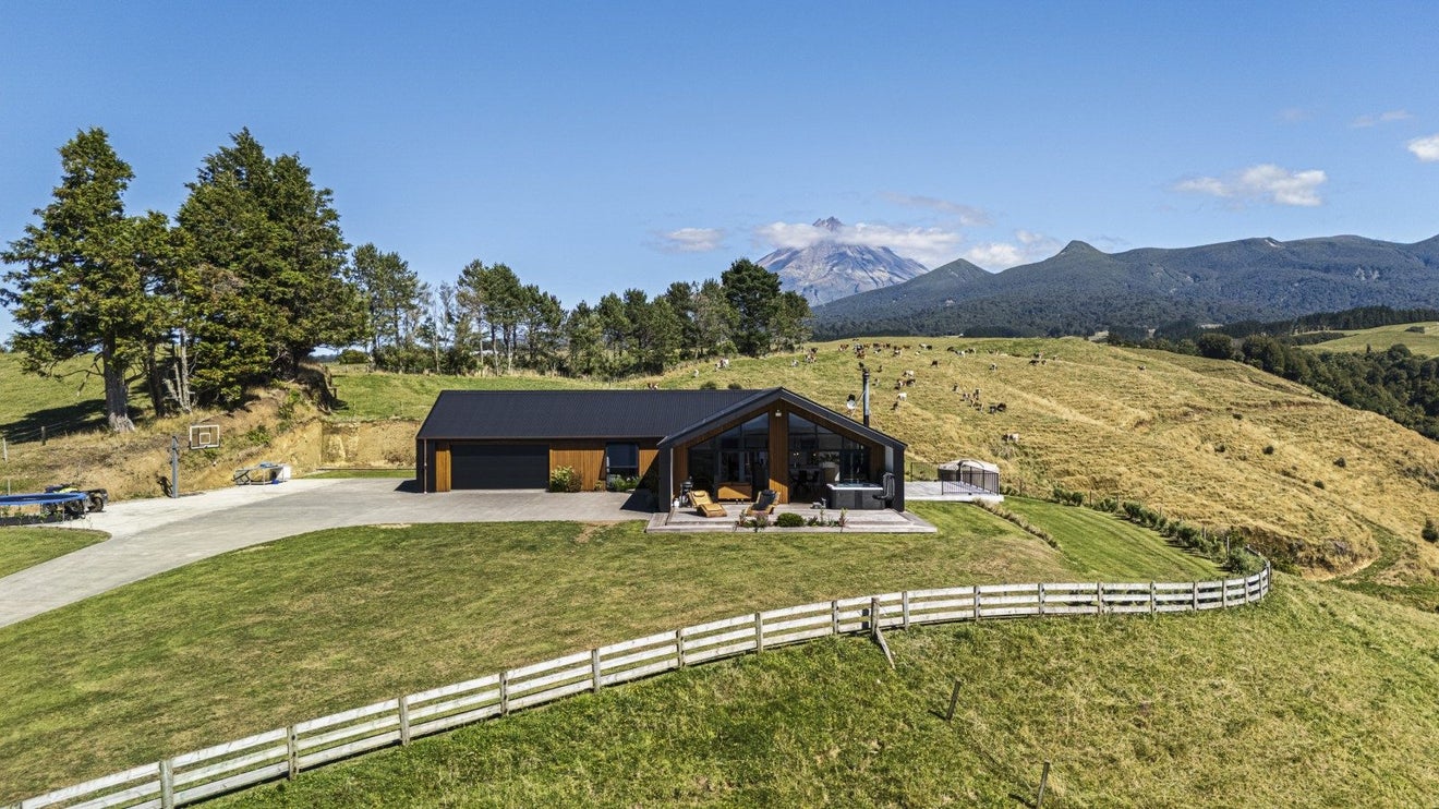 246A Korito Road, Korito, New Plymouth - Carousel 2