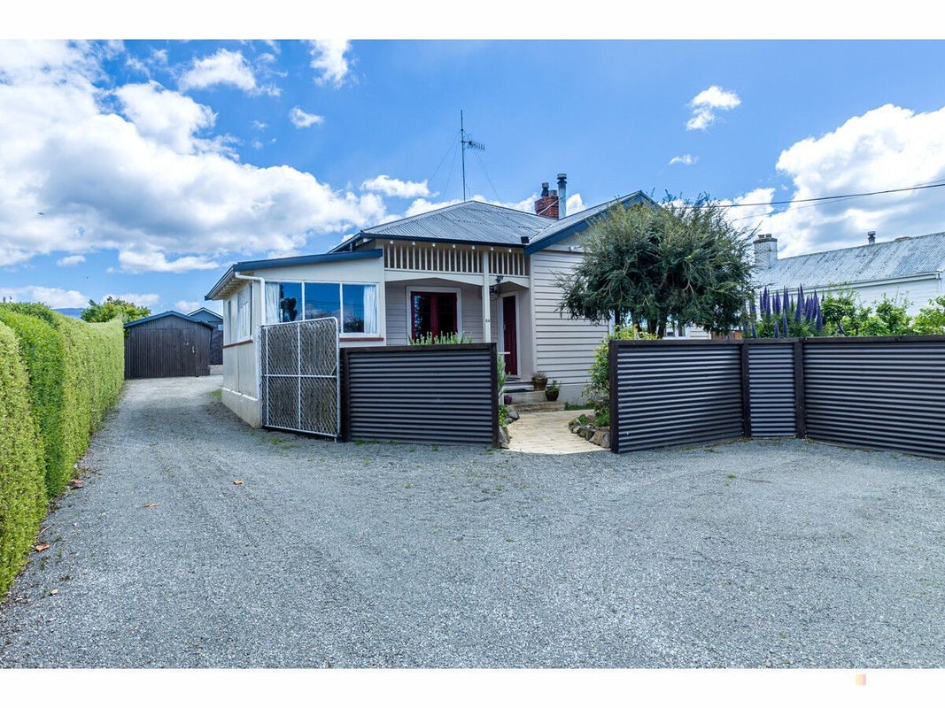64 Belt Street, Waimate, Waimate - Carousel 1