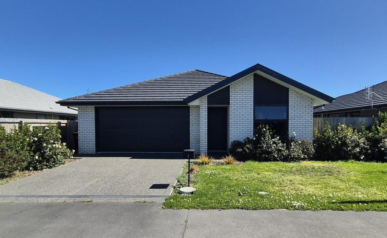 9 Sarah Nicholls Street, Belfast, Christchurch - Carousel 1