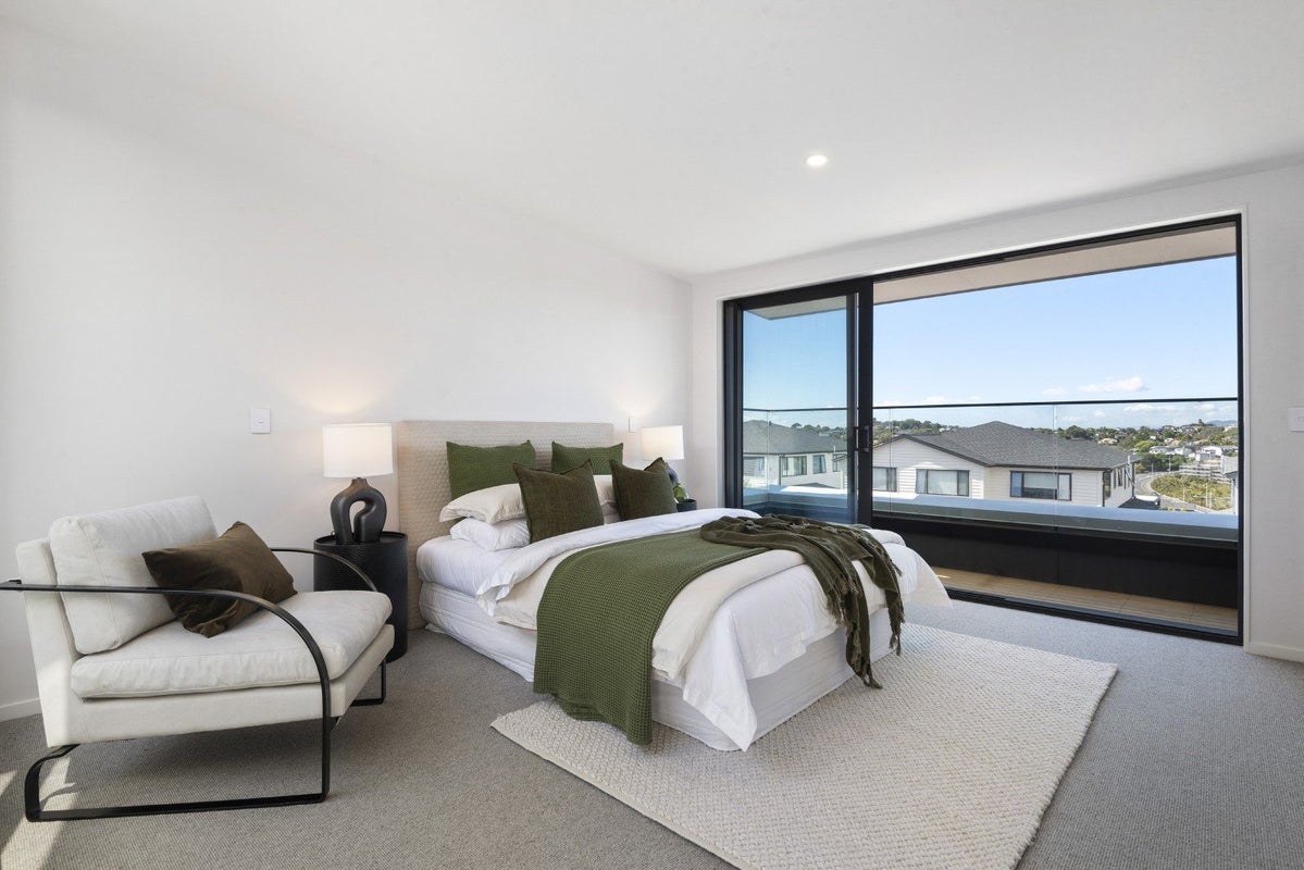 61 Bearing Parade, Long Bay, Auckland - Carousel 17