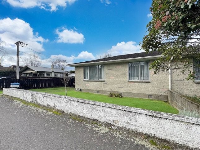 1/402 Fergusson Drive, Heretaunga, Upper Hutt - Carousel 7
