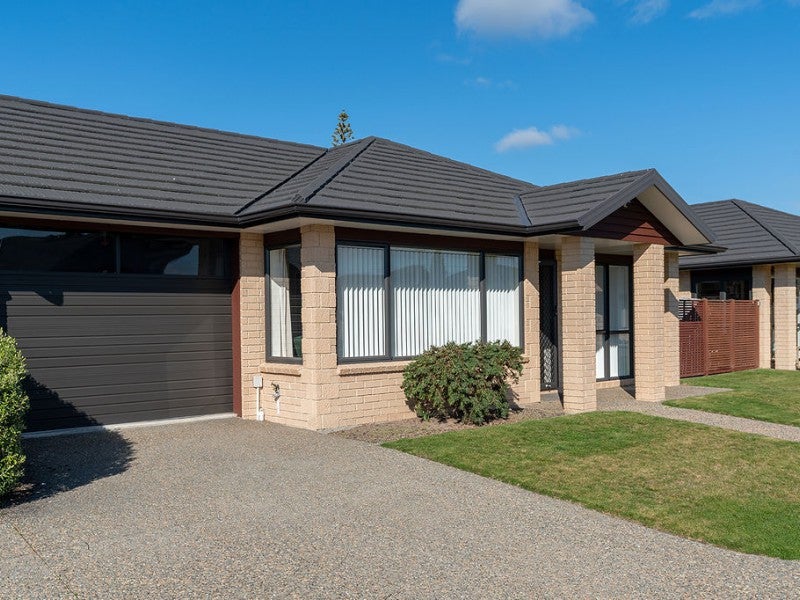 17/9 Ian Peter Way, Otaki, Otaki - Carousel 14