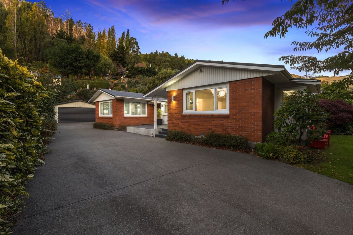 105 Bowenvale Avenue, Cashmere, Christchurch - Carousel 1