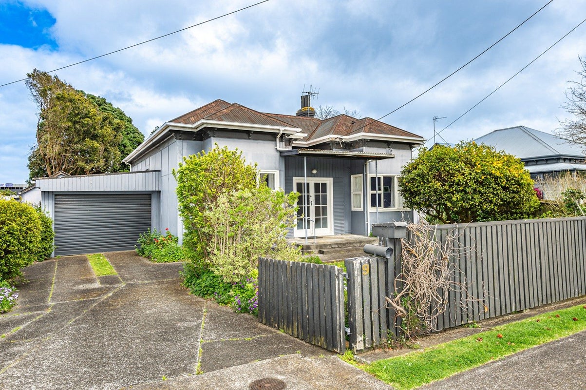 9 Hurworth Place, College Estate, Whanganui, Manawatu / Whanganui - Carousel 1