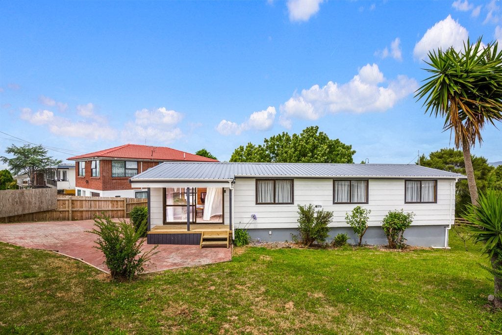 96 Waimumu Road, Massey, Auckland - Carousel 2