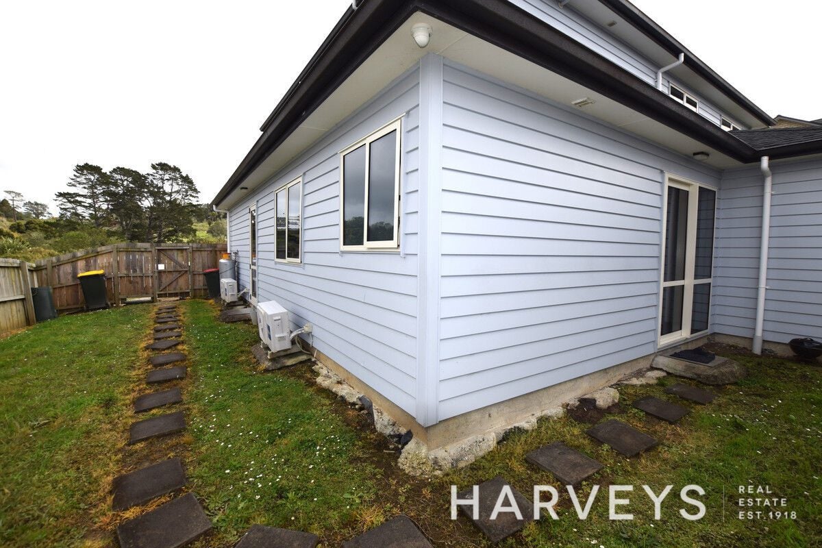145 Tiriwa Drive, Massey, Auckland - Carousel 1