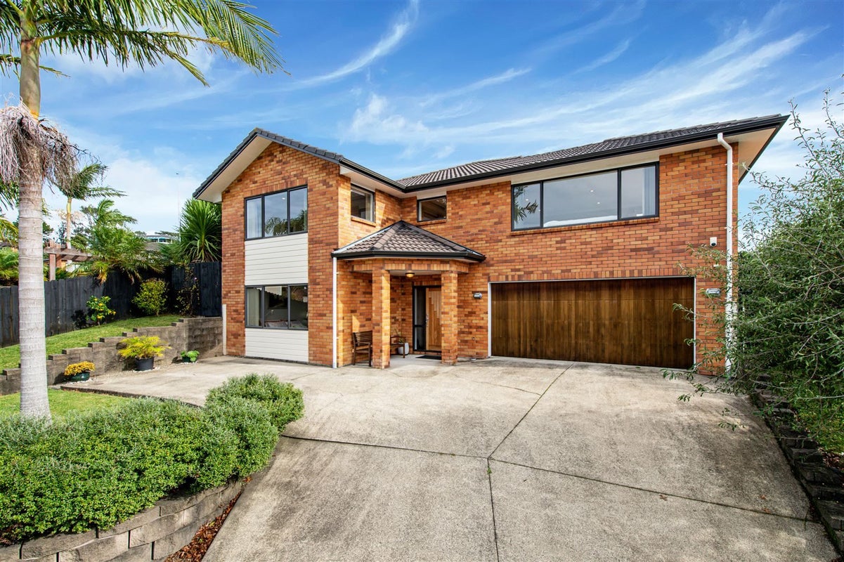 34 Sapperton Drive, Henderson, Auckland - Carousel 1