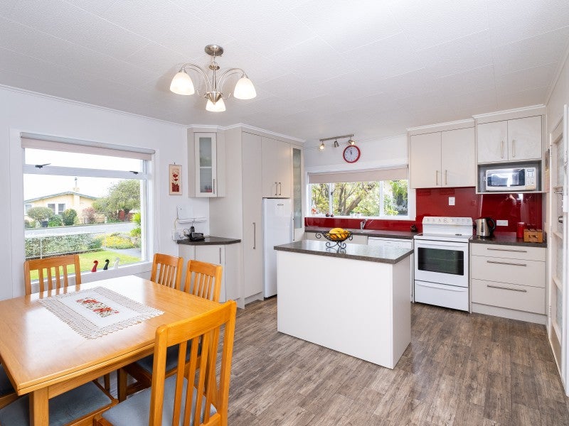7 Collison Terrace, Haumoana, Haumoana - Carousel 1