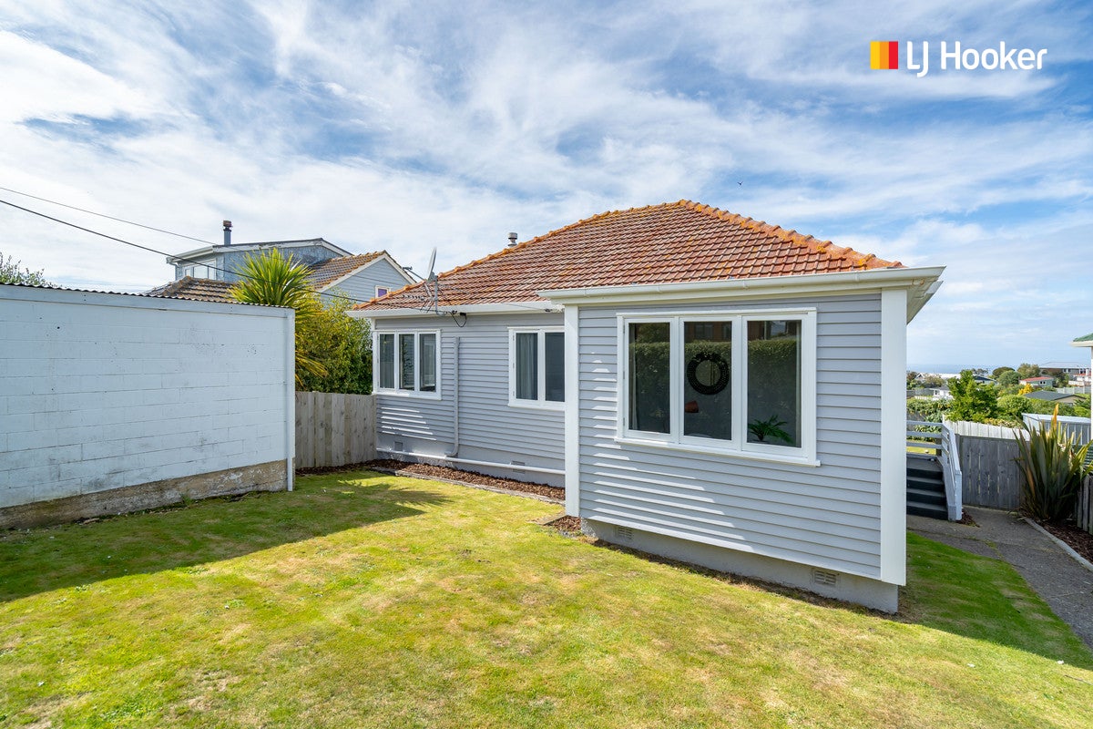 24 Puketai Street, Andersons Bay, Dunedin - Carousel 1